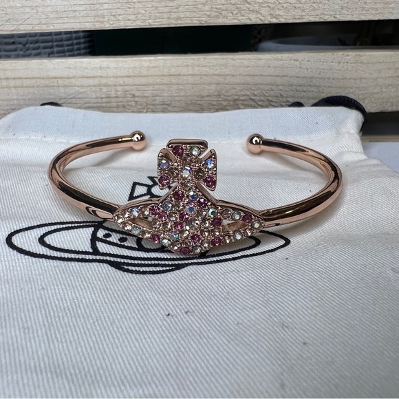 Vivienne Westwood Grace Bas Relief Rose Gold Open Bangle - Picture 3 of 7